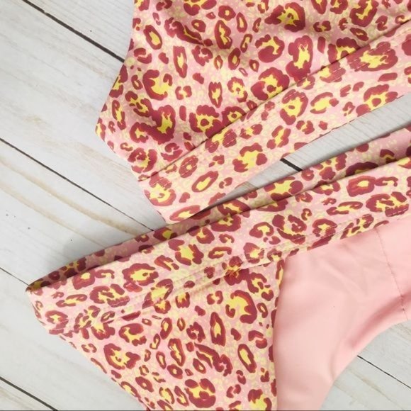 Dippin Daisy’s Leopard Print Festival Bikini Set High Waist Ultra Bottom Top NWT - Picture 4 of 4